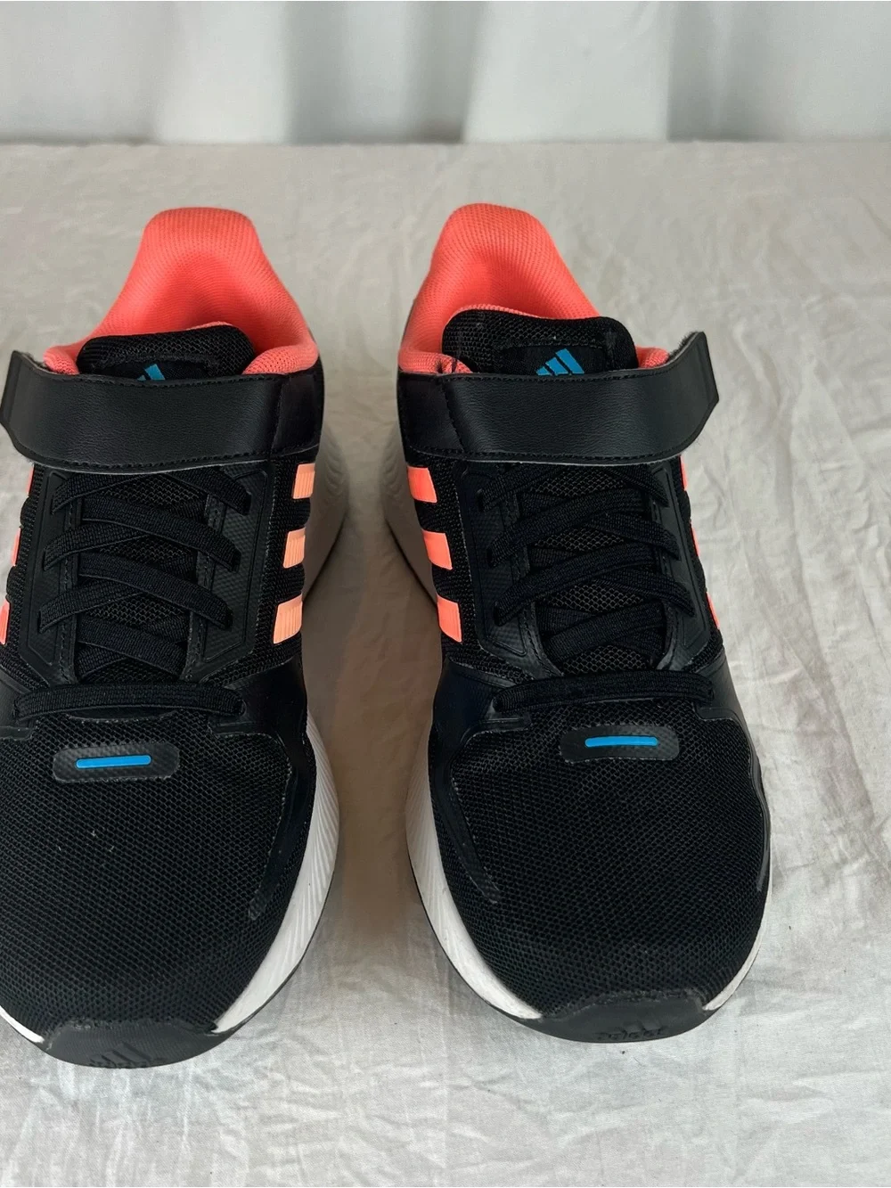 Adidas Runfalcon 2.0 Youth sz2.5 Black&Coral Sneakers Adjustable Velcro Strap